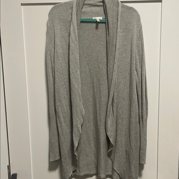 EUC Leith Grey Cardigan with pockets SZ S - Picture 1 of 7